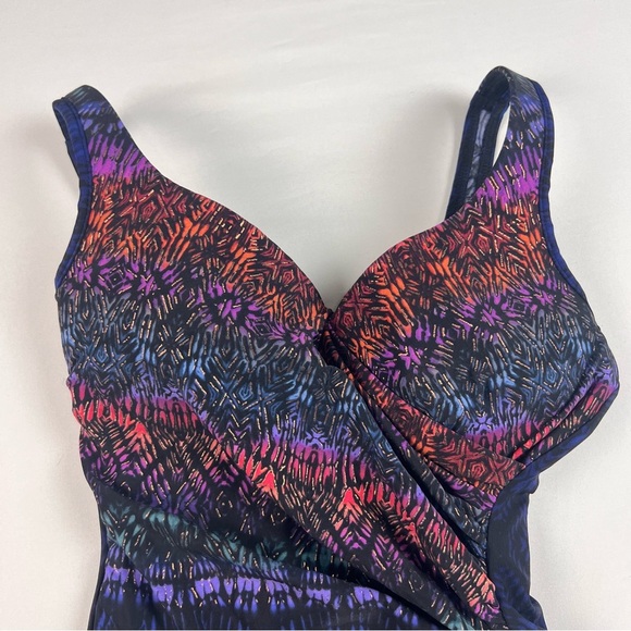 NWOT Miraclesuit Black and Purple Swimsuit - Picture 4 of 9